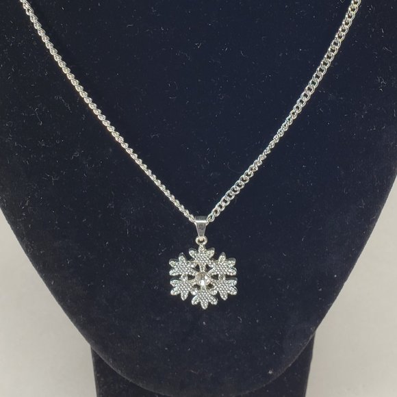 Snowflake Crystal Pendant Necklace & Earrings Set – Silver-Tone Winter Jewelry - Picture 5 of 8